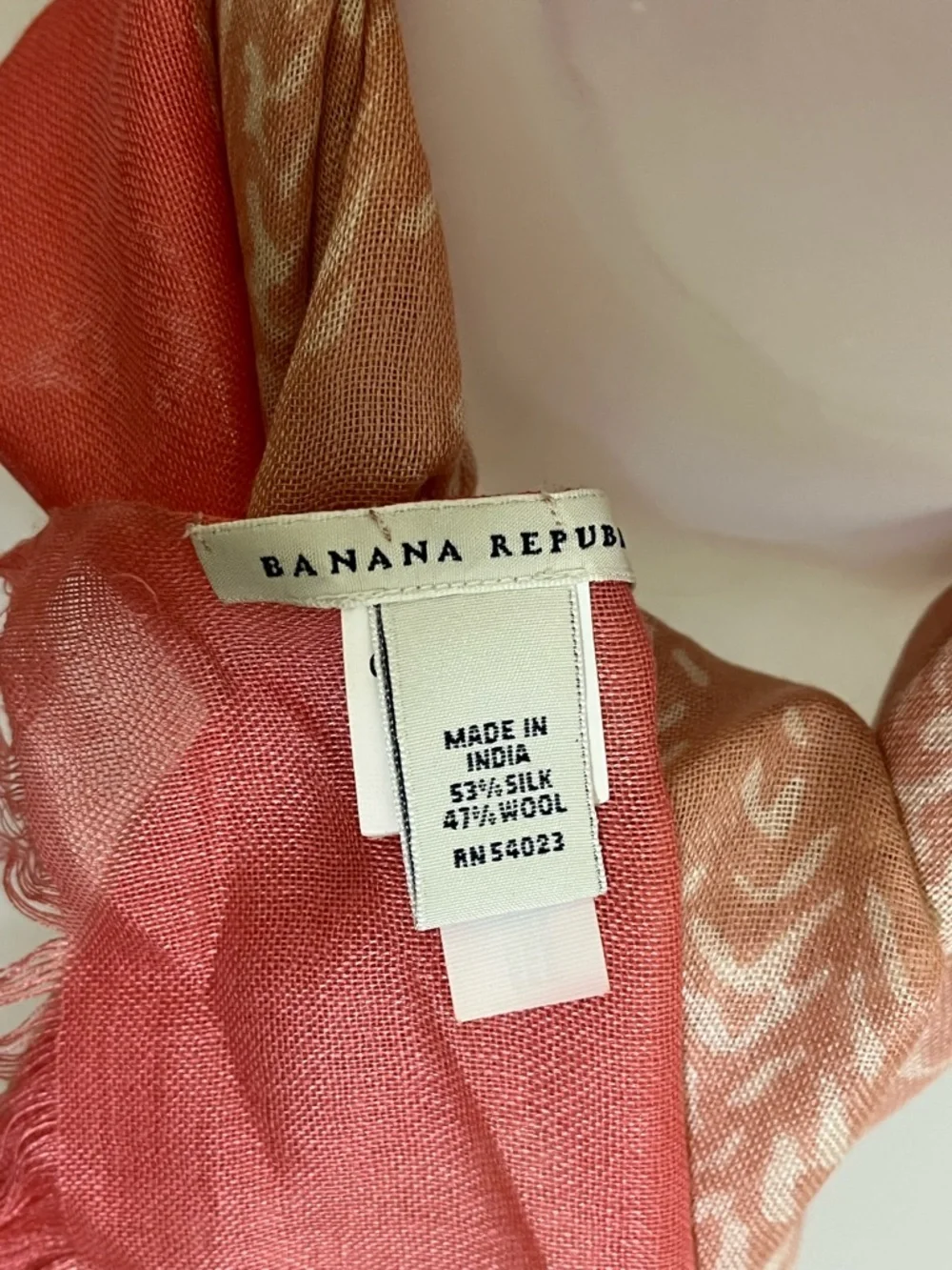 Banana Republic Silk Blend Coral and Cream Patterned Lightweight Scarf